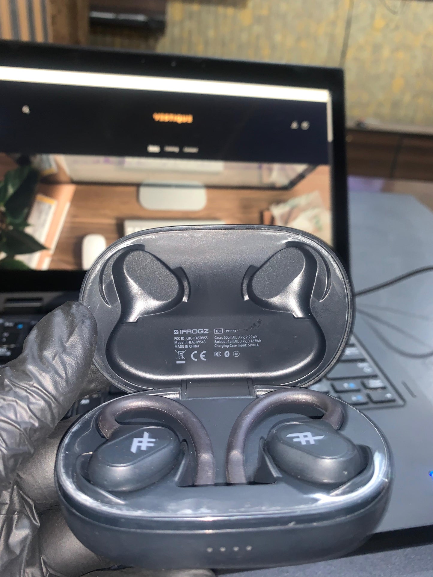 iFrogz Airtime Sports - Premium Wireless Earbuds