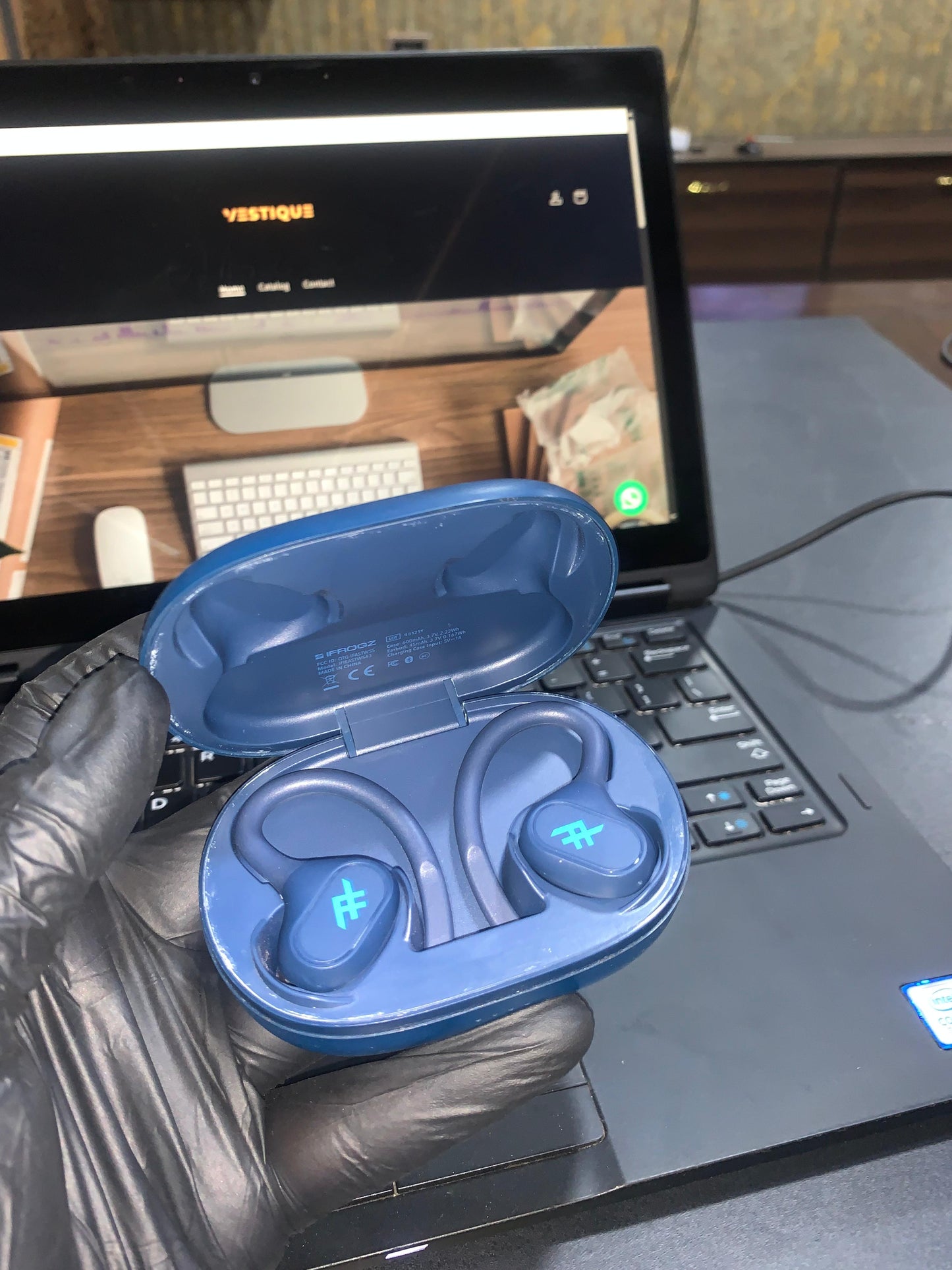 iFrogz Airtime Sports - Premium Wireless Earbuds